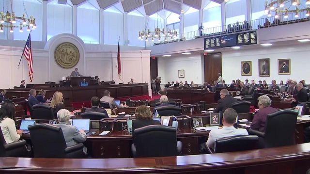 NC senators vote to legalize medical marijuana for cancer, PTSD and other uses