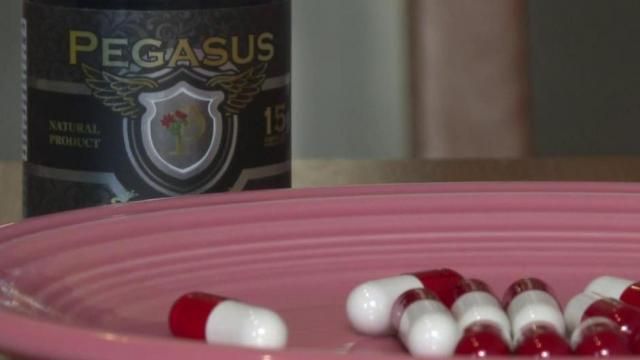 3249402-laura-DMID1-62mq5bops-