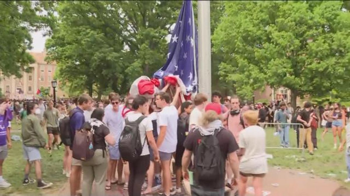 UNC students guard American flag during protest