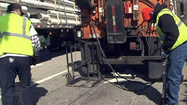 Crews begin work to repair potholes