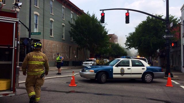 Raw: Downtown Raleigh intersection closed