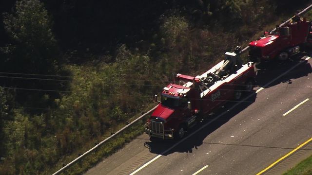 Sky 5: Trio of trucks crashes on I-85
