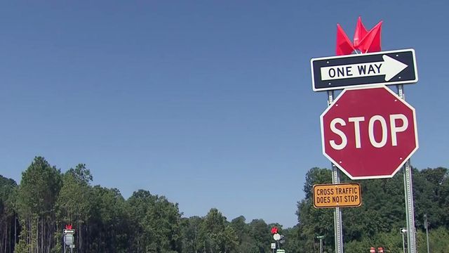 Holly Springs asks DOT for traffic light at new intersection