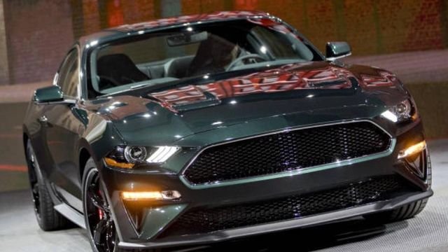 Early edition Mustang gets $300K at auction