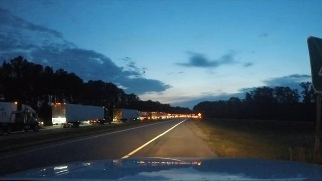 Tractor-trailer crash closes entire direction of I-95 near Fayetteville 