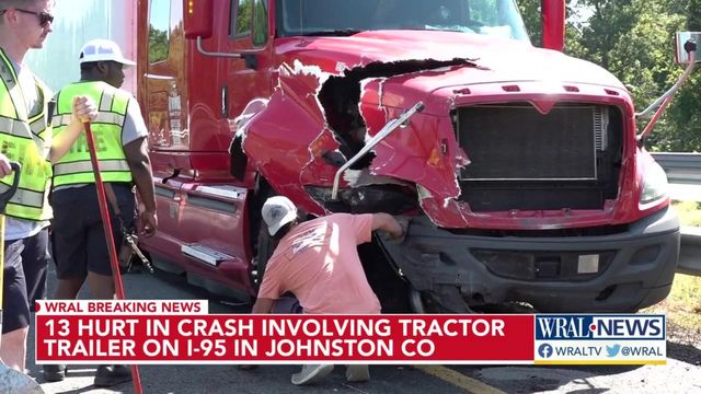 13 hurt in crash involving tractor trailer on I-95
