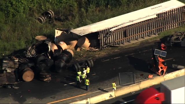 Sky 5 flies over tractor trailer crash on I-95 in Harnett County