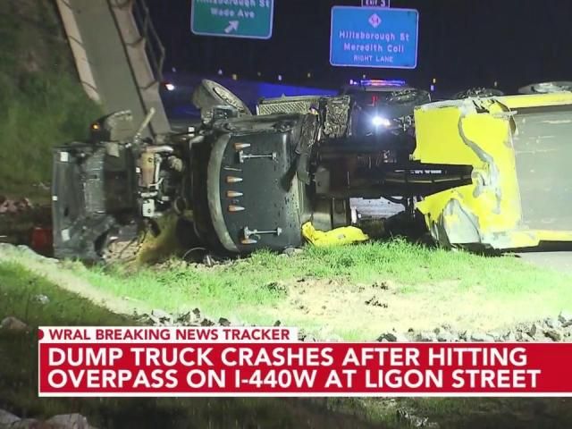Dump truck crashes into overpass, closes part of I-440 near Western Blvd. in Raleigh – WRAL News