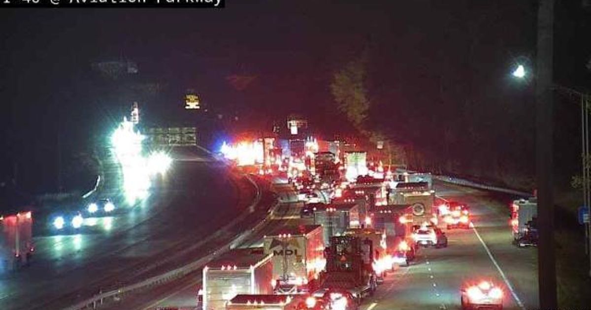 Lanes reopened on I-40 East near Raleigh after car crash :: WRAL.com