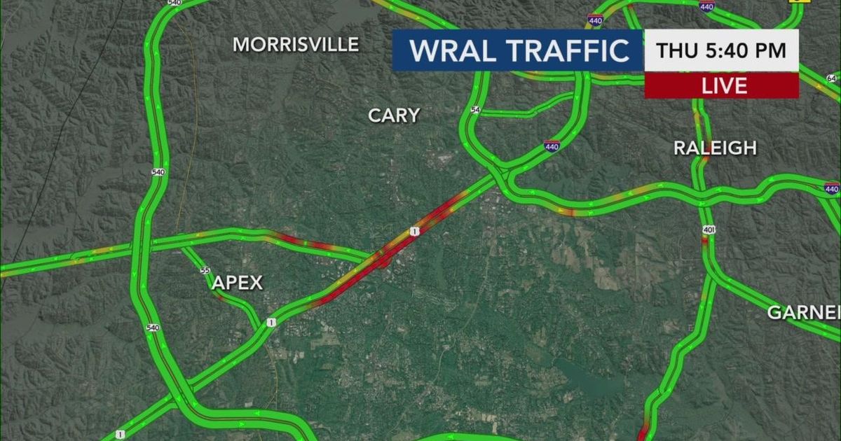 Roads reopen after several crashes cause delays during Thursday evening commute