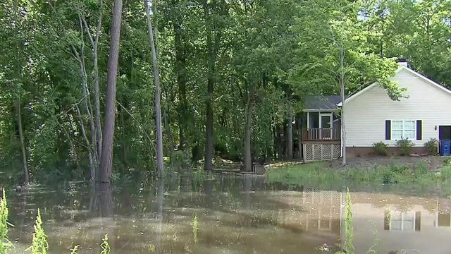 Falls Lake water release leads to flooded streets