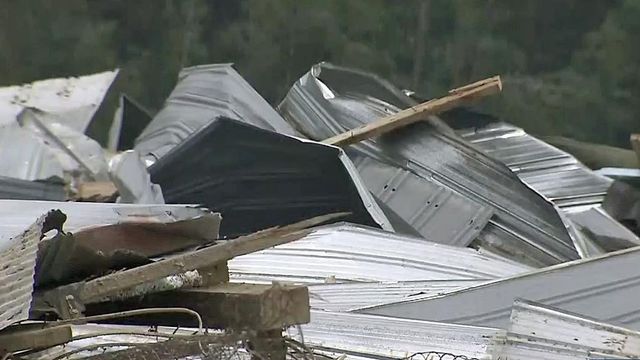 Homeowners, farmers continue to clean up in Sampson County