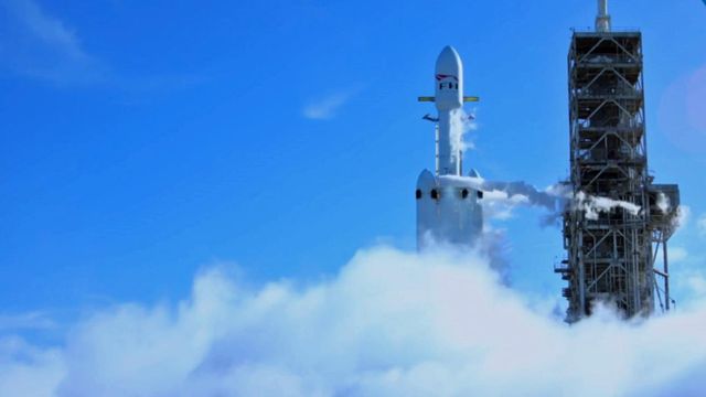 Space X Falcon Heavy test launch
