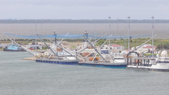 SpaceX hardware recovery ships