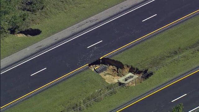 Sky 5: Sinkhole closes I-40 in Johnston County