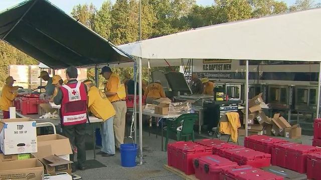 Volunteers help feed, shelter Kinston flood victims