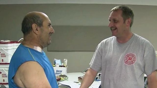 Man thanks deputies who saved him from heart attack during flooding