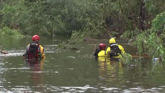 Rescues on one side of town, restaurants open on the other in Jacksonville