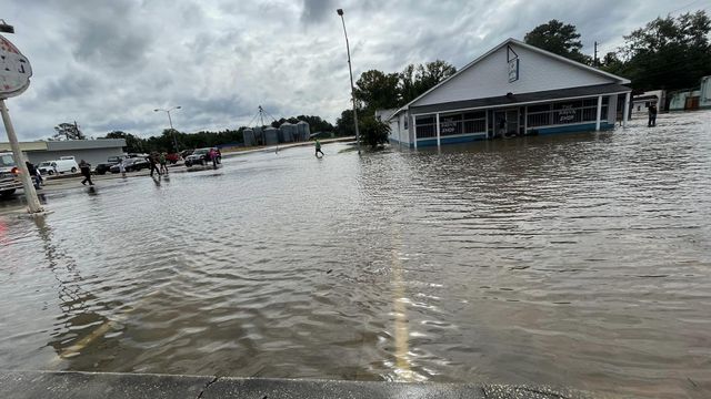 Tropical Storm Idalia causes major flooding in Whiteville 