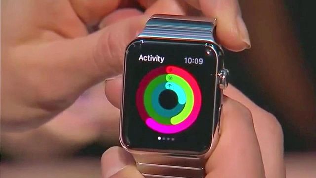 Early adopters love Apple Watch