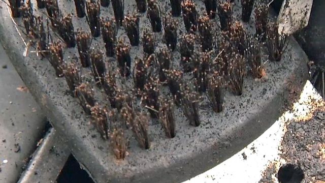 As grilling season heats up, doctors issue warning about metal grill brushes