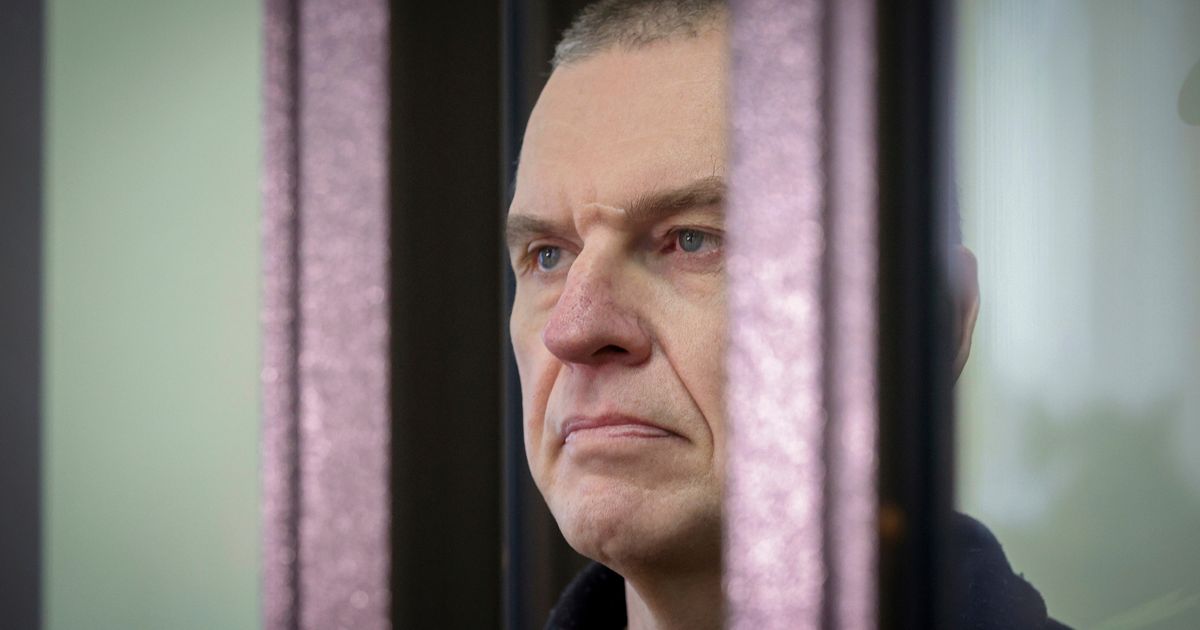 Belarus frees prominent journalist Andrzej Poczobut in a 10-person prisoner swap
