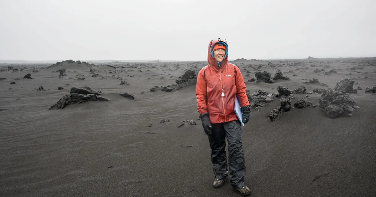 Artemis II astronauts train in Iceland for lunar geology