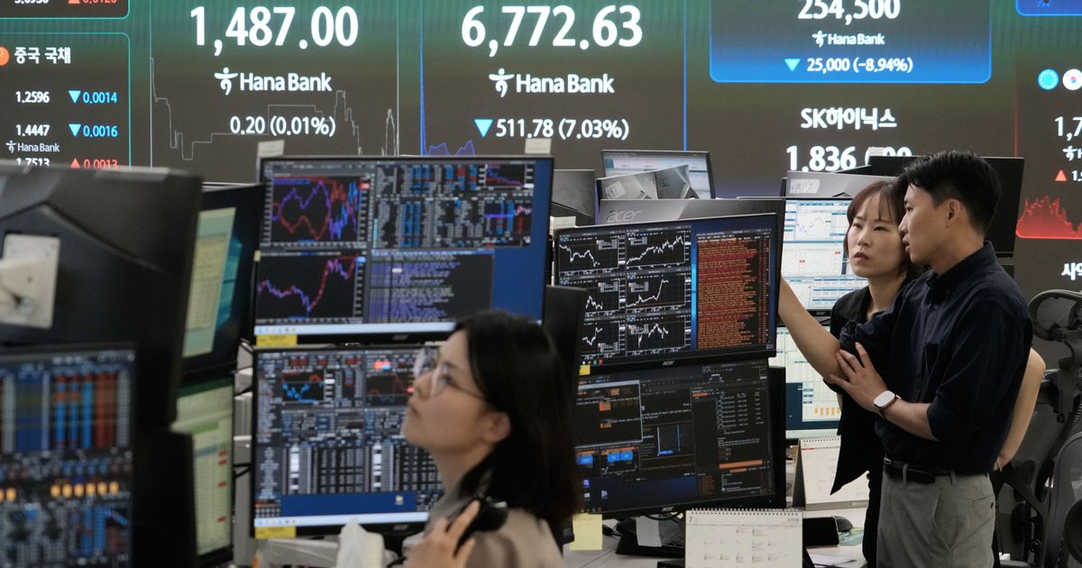 South Korea's central bank hikes rate for 1st time since 2023 to curb inflation, debt
