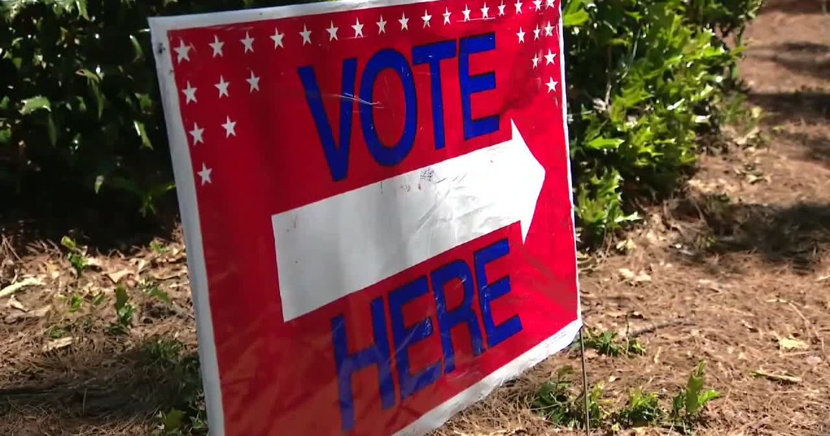 Can Democrats compete in deep-red NC districts? Momentum gives some hope as Election Day nears
