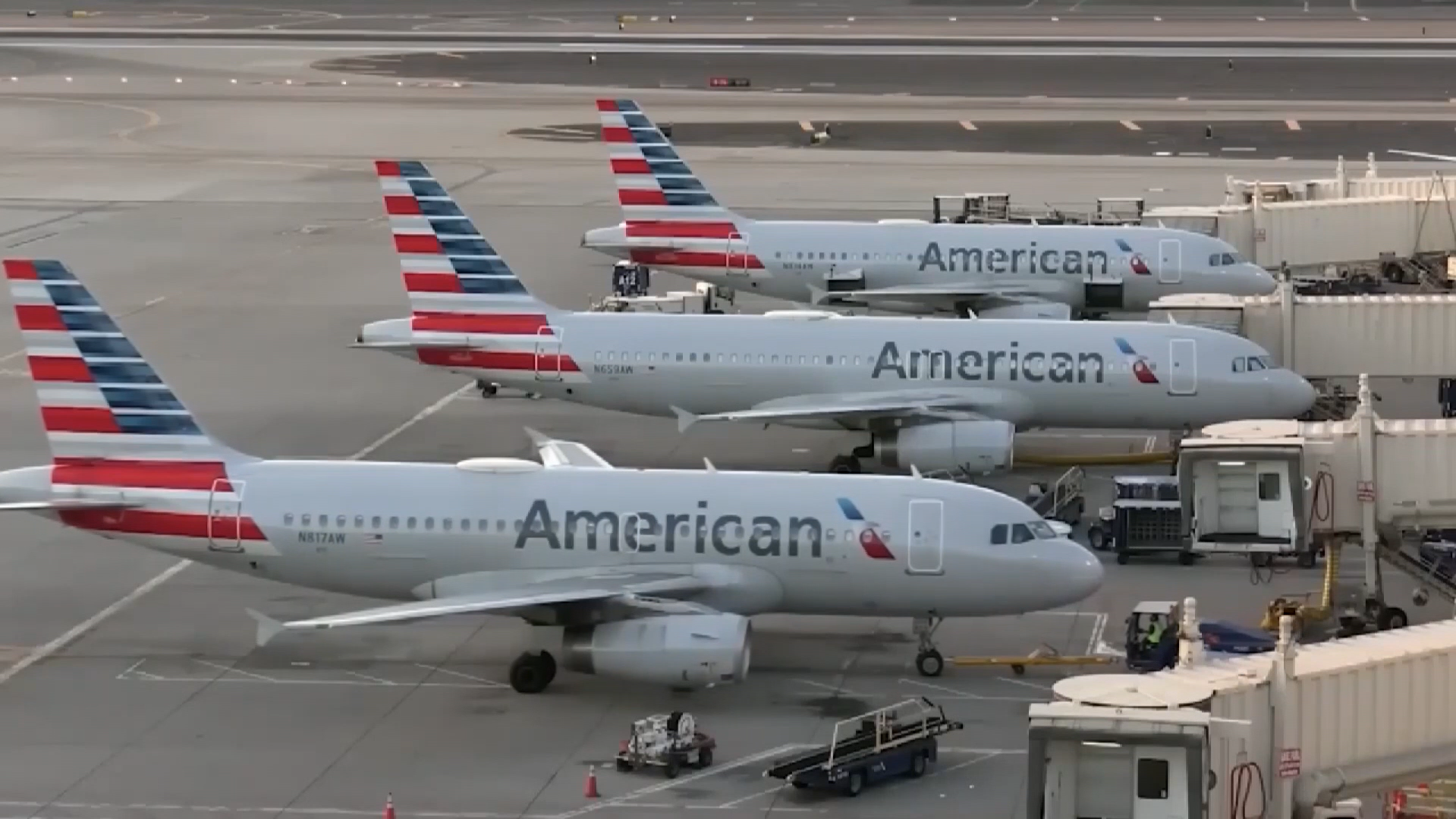 American Airlines, RDU share insight into hour-long tarmac delays