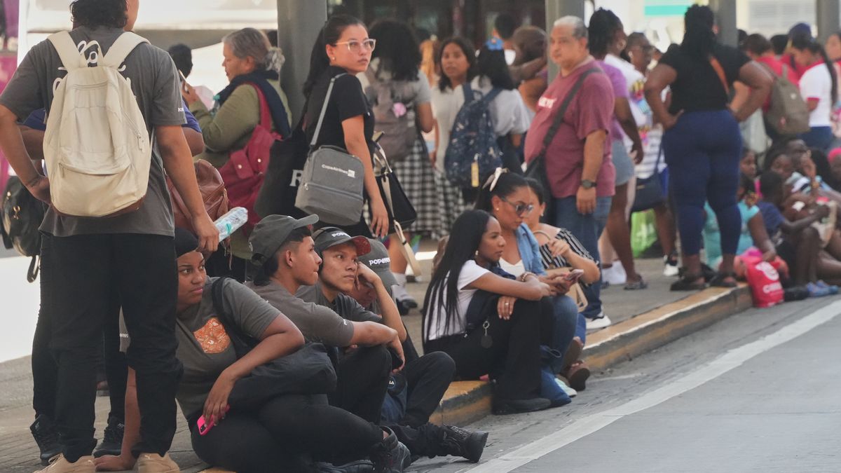 Panama rocked by 2 powerful earthquakes and multiple aftershocks, prompting evacuations