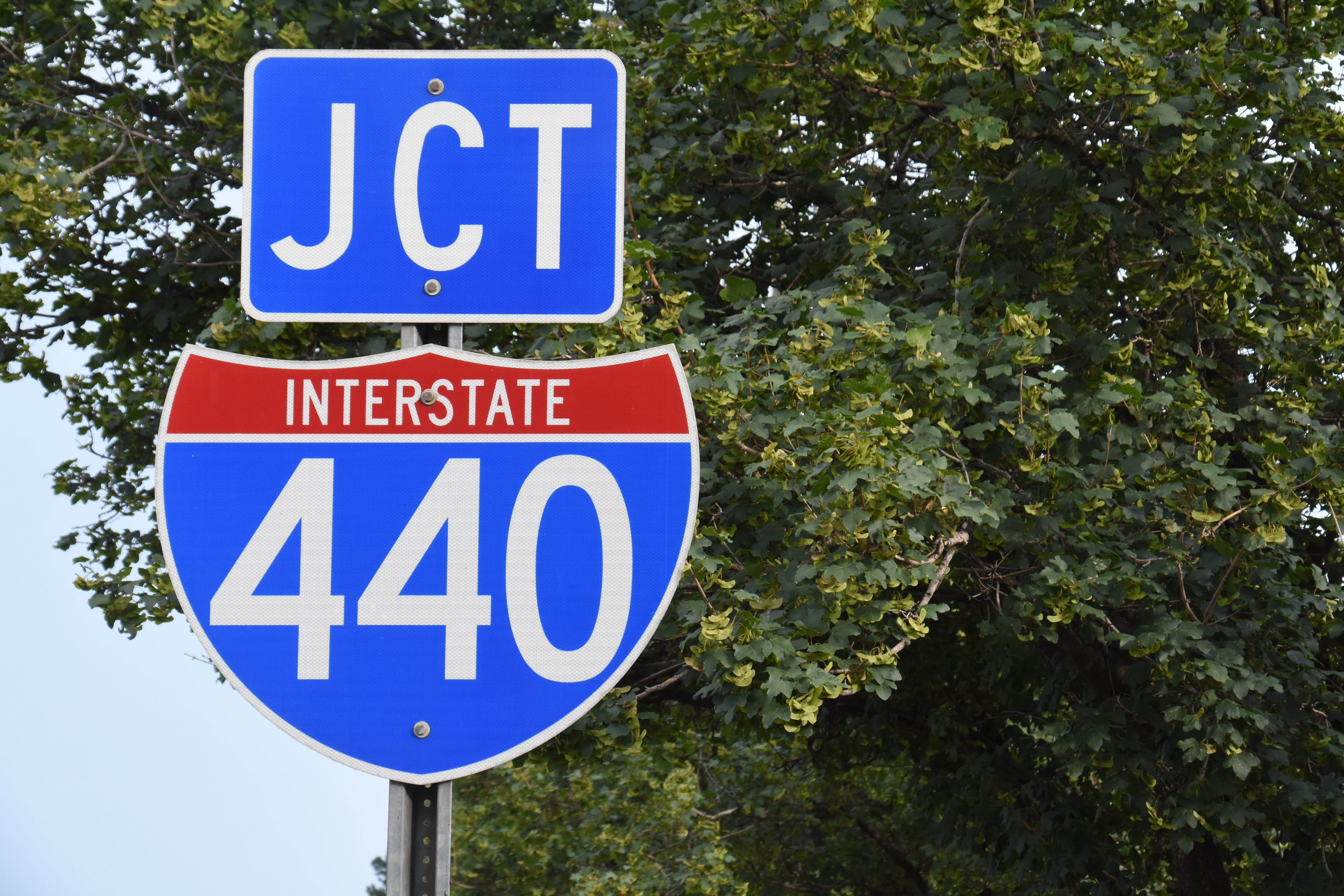 SUV fire on I - 440 closes lanes