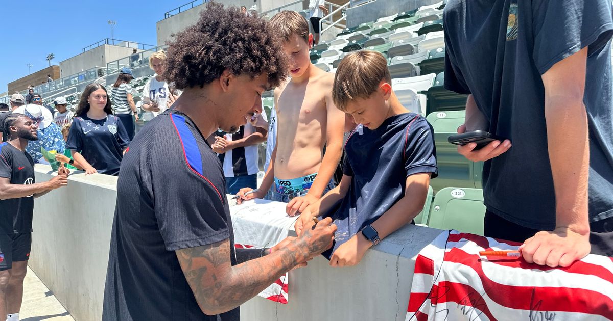 US team settles into World Cup training base with optimism and gratitude for fan support