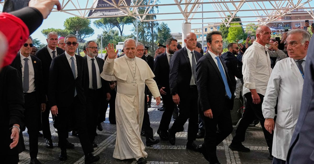 Pope Leo XIV has lung cancer called adenocarcinoma. Here's what that means