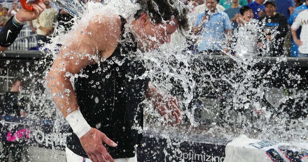 Marlins snap franchise-worst 12-game skid with walk-off win over Phillies