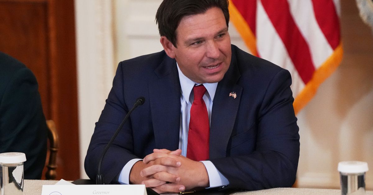 Florida’s redistricting fight puts Ron DeSantis back in the Republican spotlight