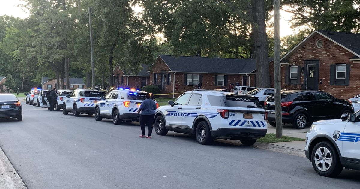 Woman assaulted at west Charlotte home, strangled in front of children