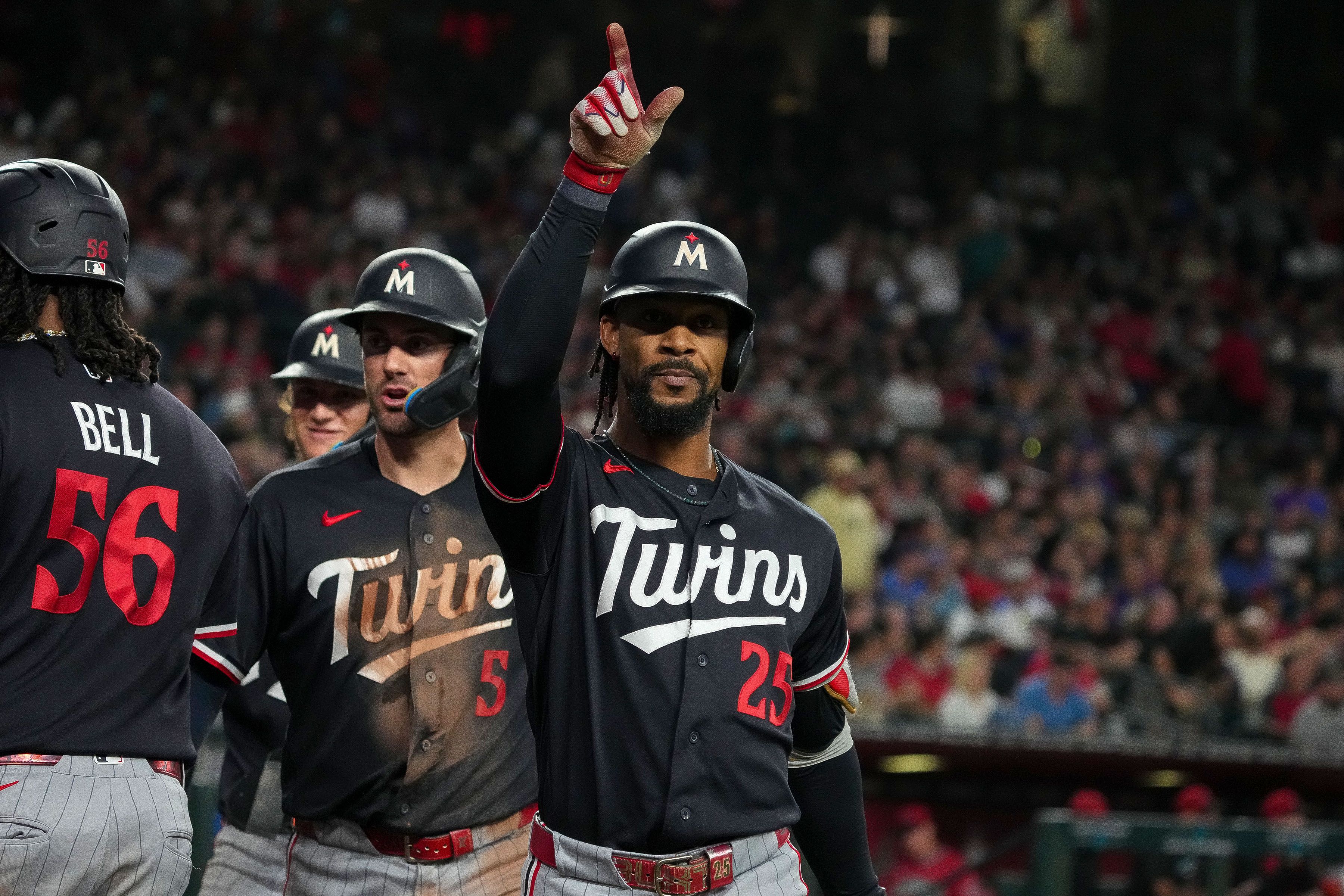 Buxton hits grand slam in Twin 10 - run 5th inning against Diamondbacks