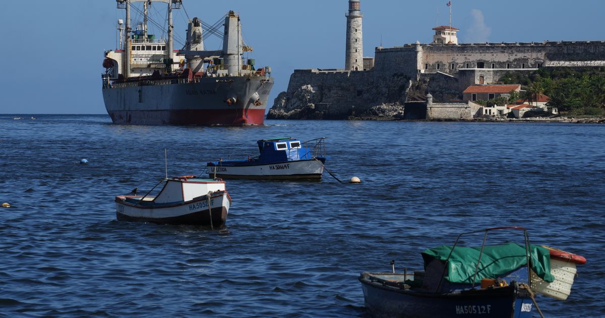 A humanitarian aid ship from Mexico docks in Havana as US-Cuba tensions ...