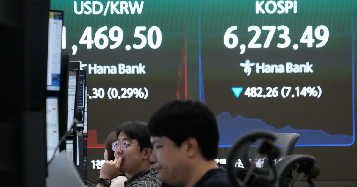 Wall Street's flip from AI stocks to elsewhere accelerates, while oil prices keep easing