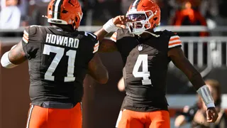 Deshaun Watson sparks a late Browns rally, sealing a 21-18 win over the Panthers