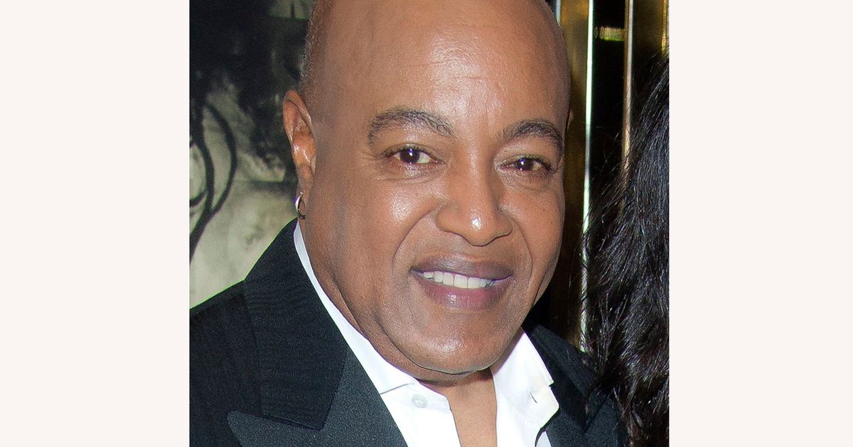 Peabo Bryson, known for duets from Disney's 'Aladdin' and 'Beauty and the Beast,' has died at 75