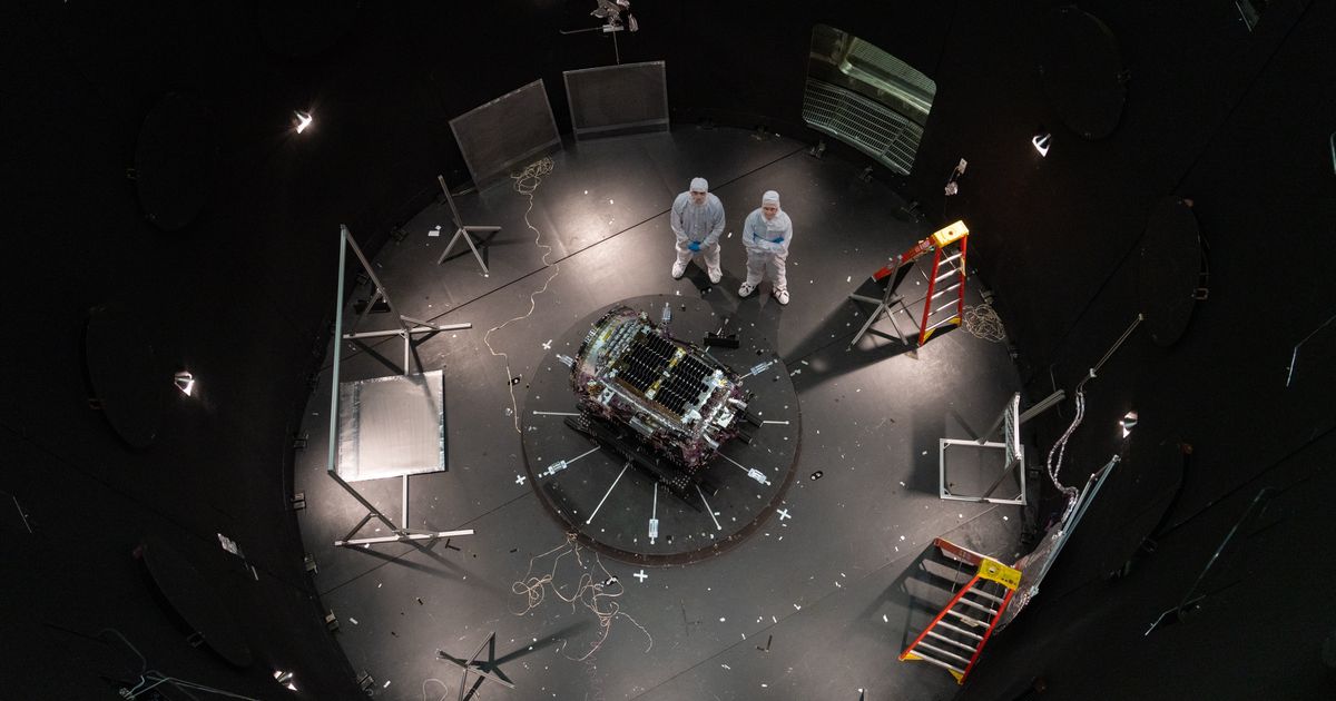 NASA launches robotic mission to boost Swift telescope to higher orbit