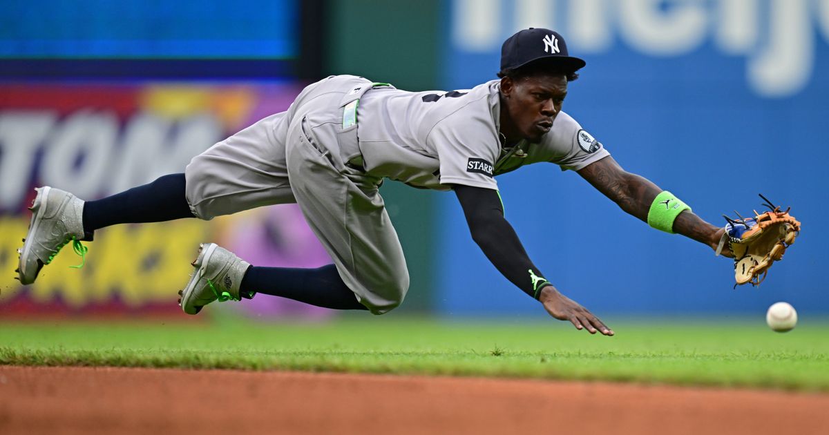 Cody Bellinger's 2-run single with bases loaded in 10th propels Yankees to 7-5 win over Guardians