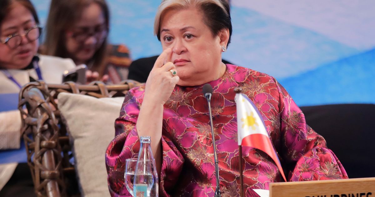 Southeast Asia's top diplomats hold security talks in Manila as Iran war rages