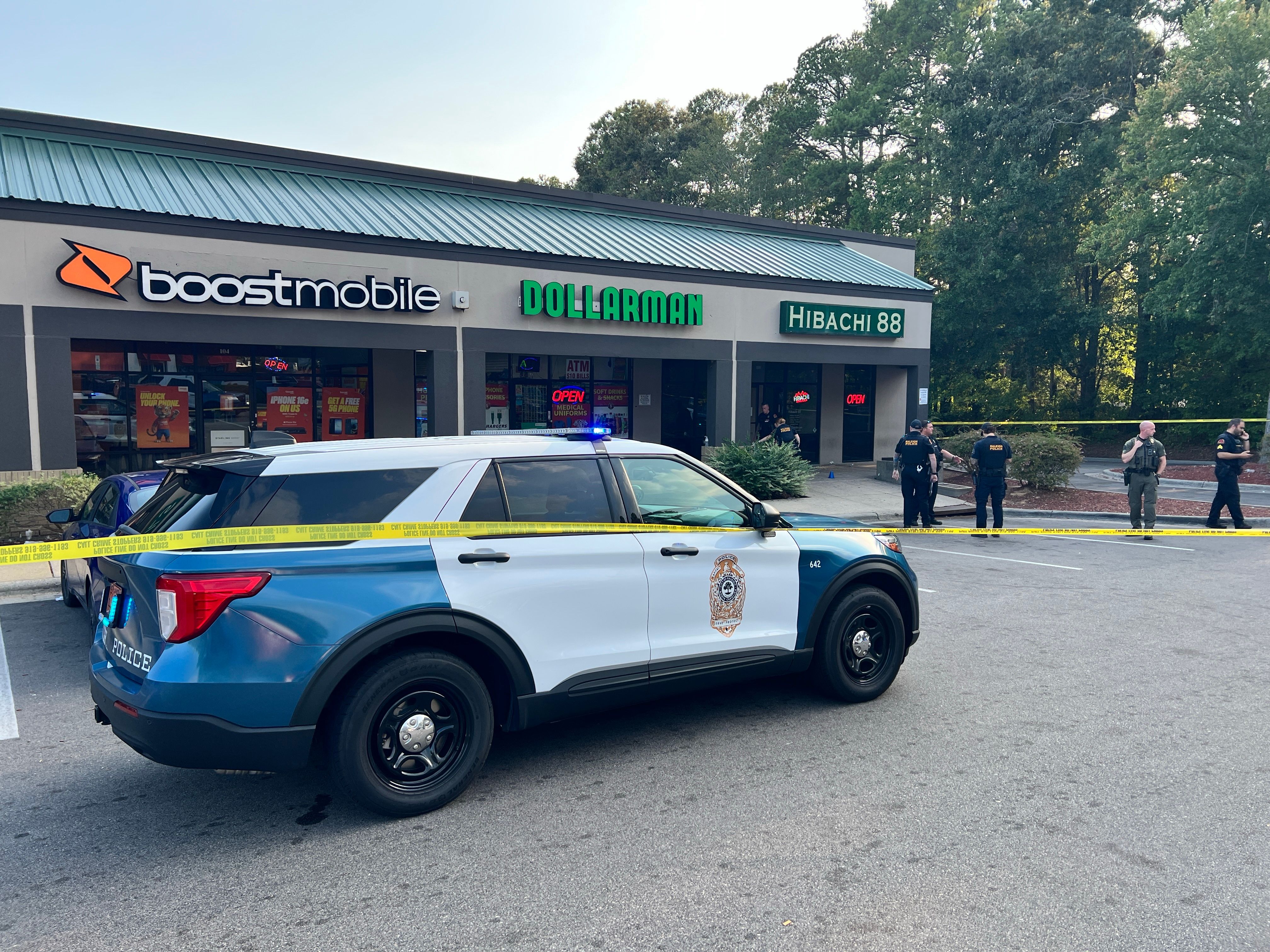 Raleigh teen injured in Poole Road shooting .