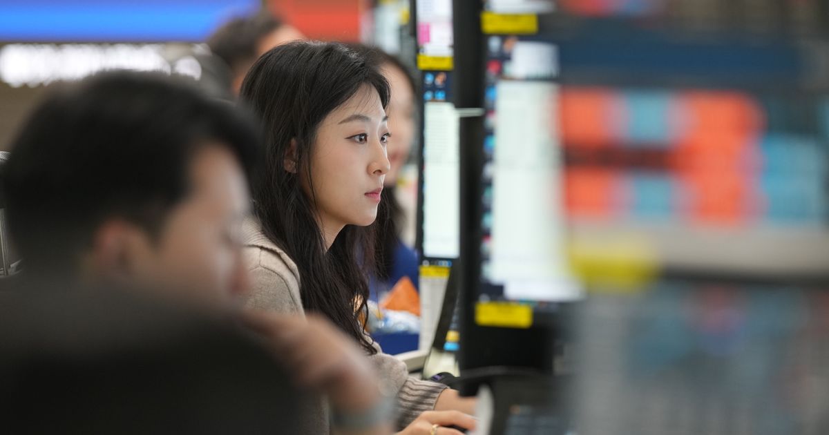 Asian stocks fall and oil prices climb after attacks imperil the ceasefire with Iran