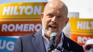 Republican Hilton tells Californians they can hate Trump but still vote for him in governor's race