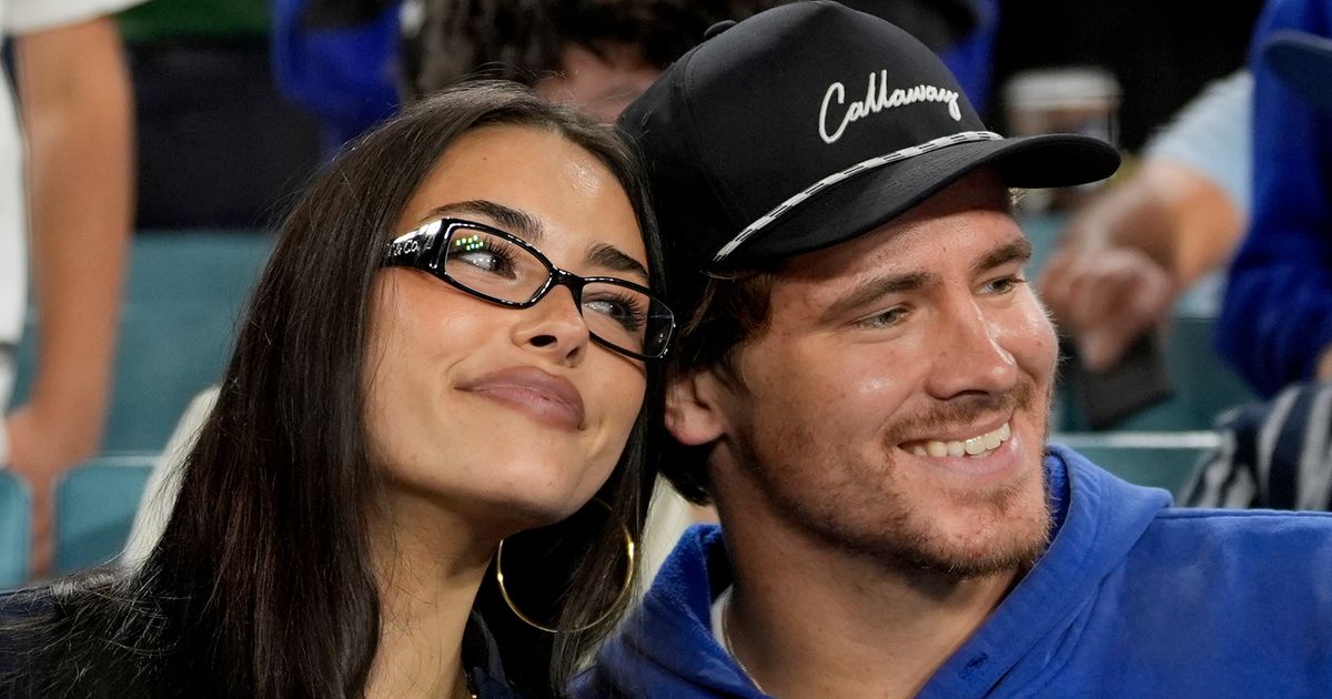 A ring before a playoff win for Justin Herbert, who gets engaged to singer Madison Beer
