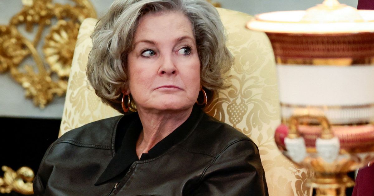 White House chief of staff has breast cancer, Trump says